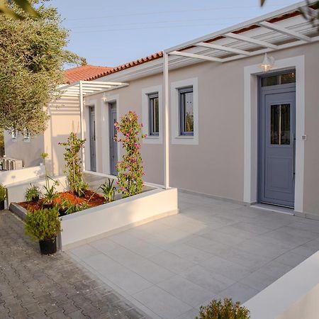 Dionisos Suites Lixúri Kültér fotó