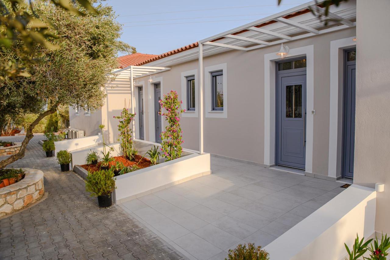 Dionisos Suites Lixúri Kültér fotó