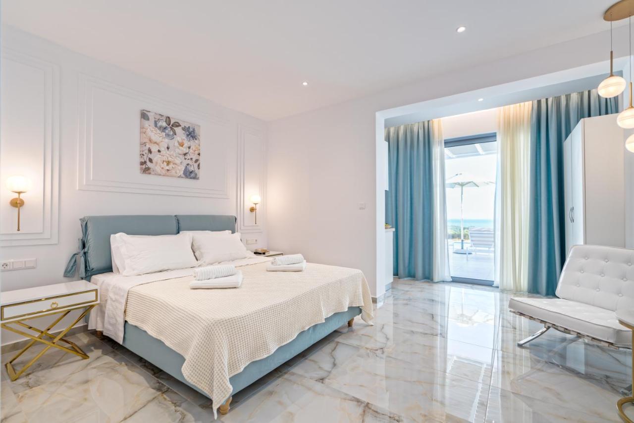 Dionisos Suites Lixúri Kültér fotó