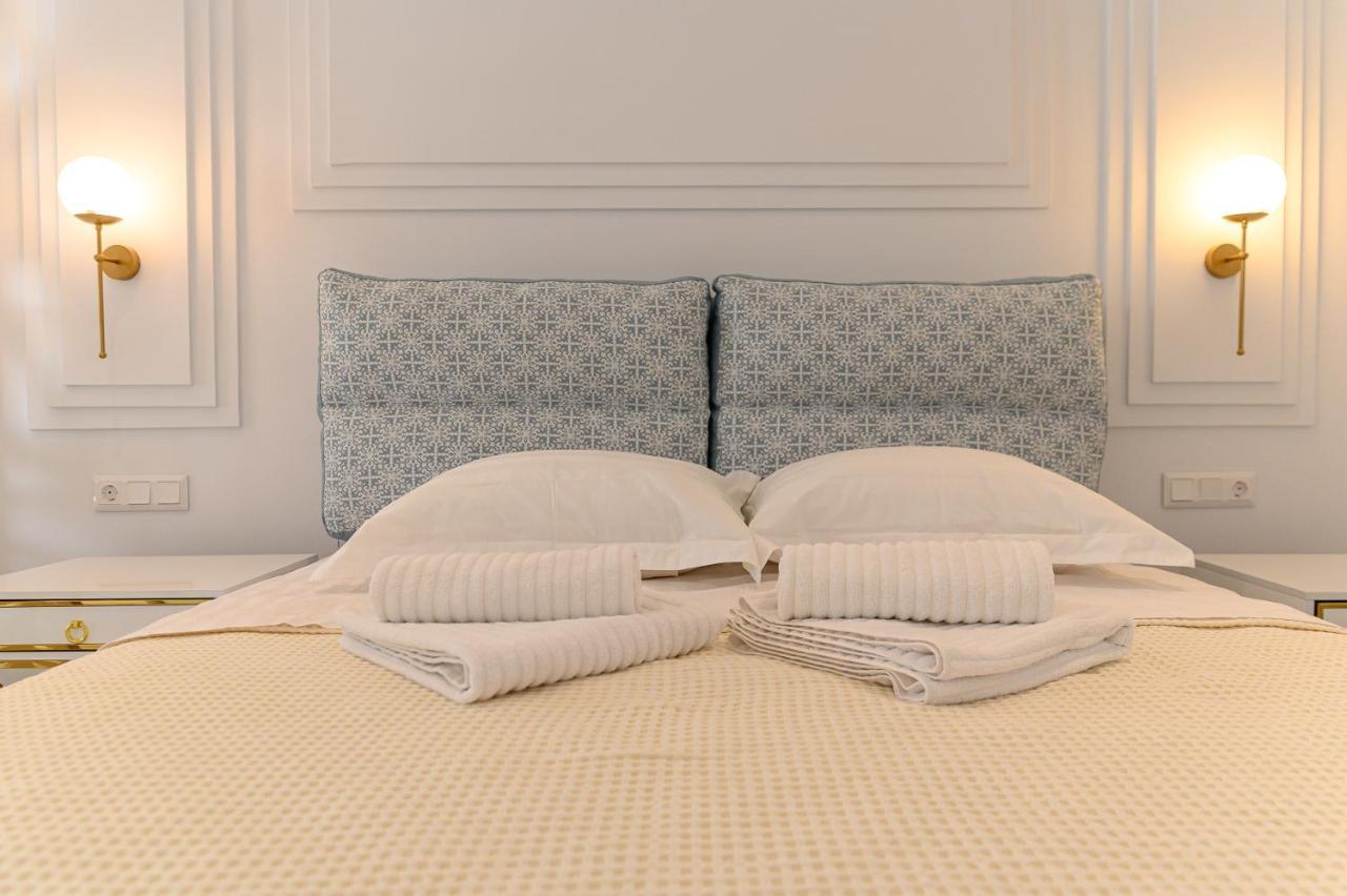 Dionisos Suites Lixúri Kültér fotó