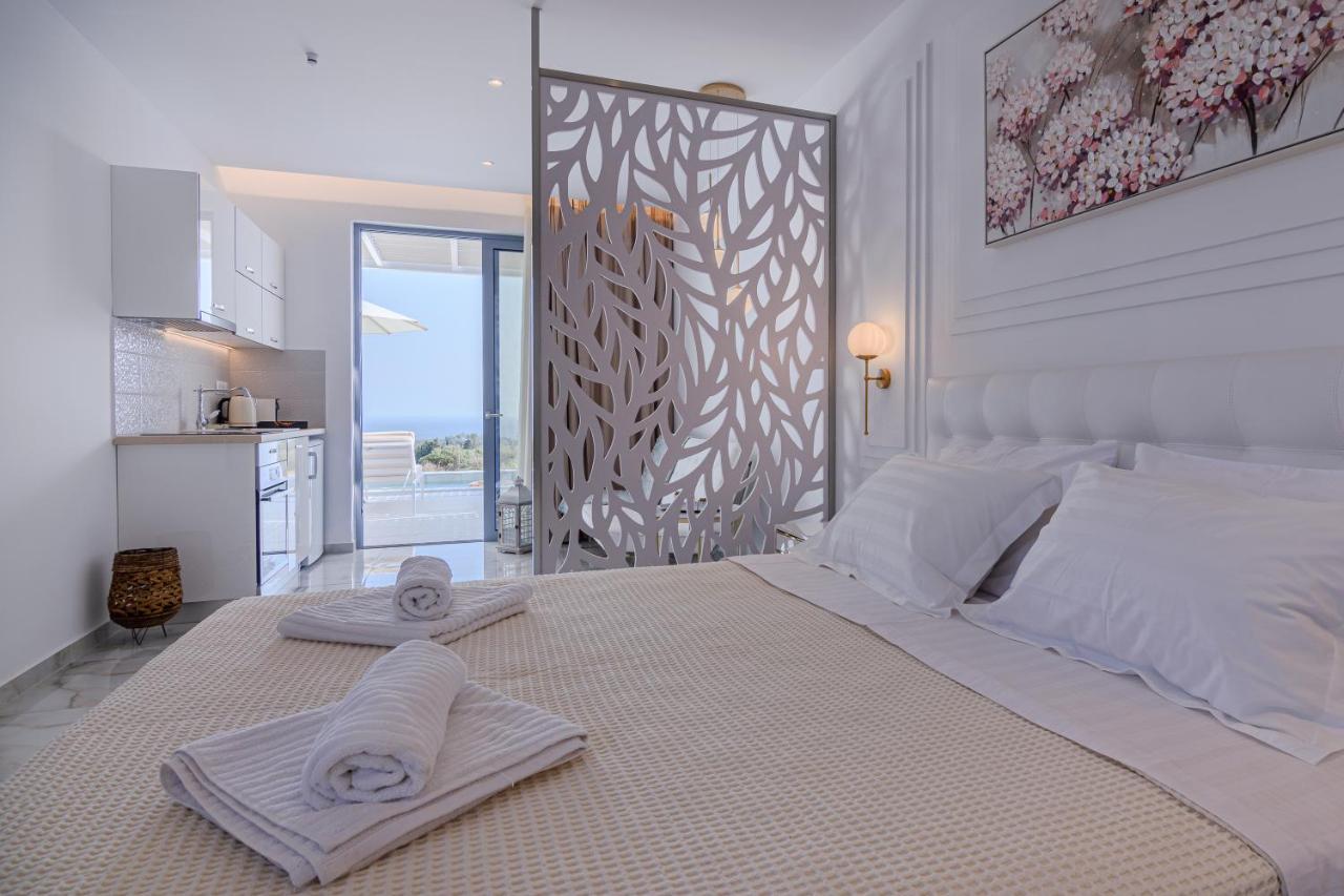 Dionisos Suites Lixúri Kültér fotó