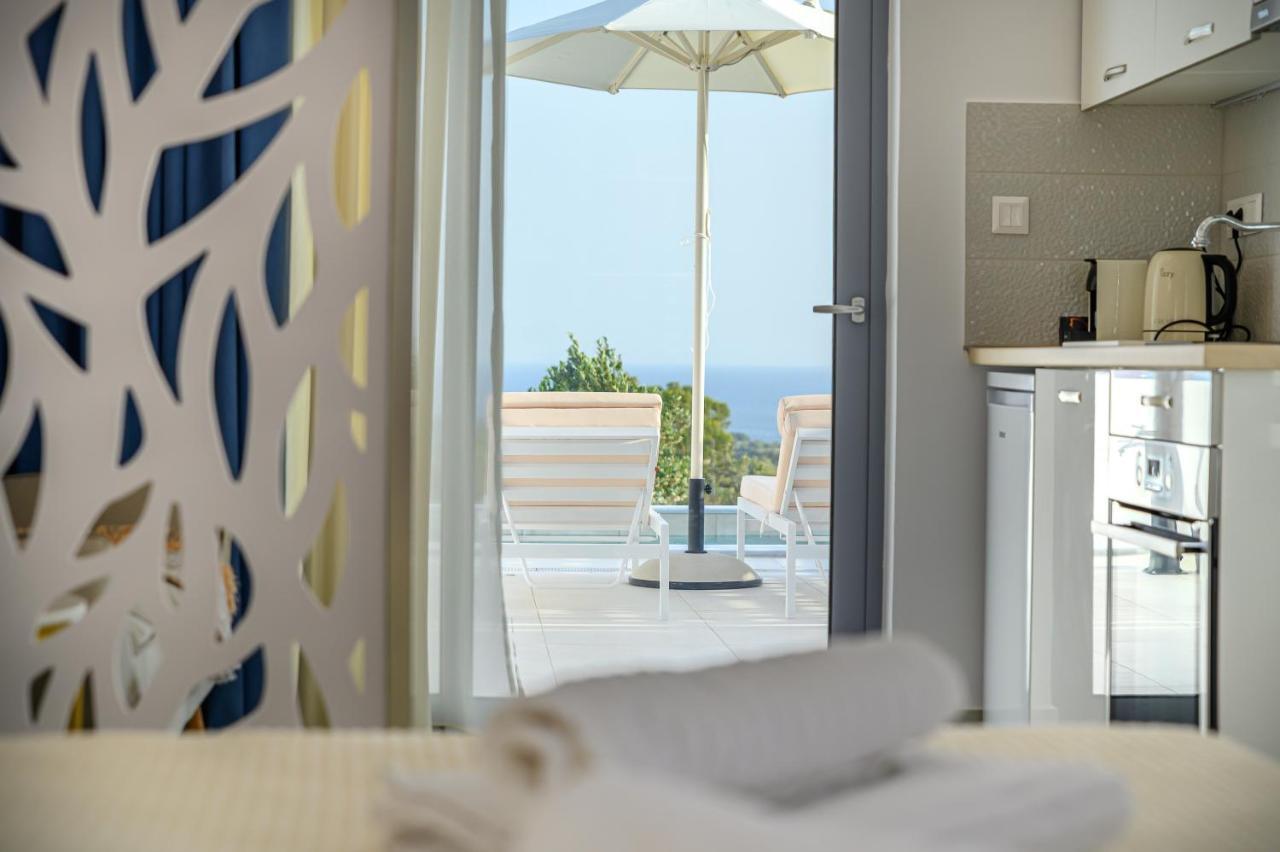 Dionisos Suites Lixúri Kültér fotó