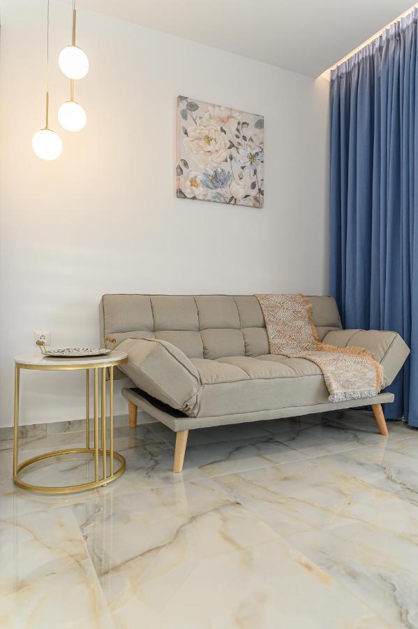 Dionisos Suites Lixúri Kültér fotó
