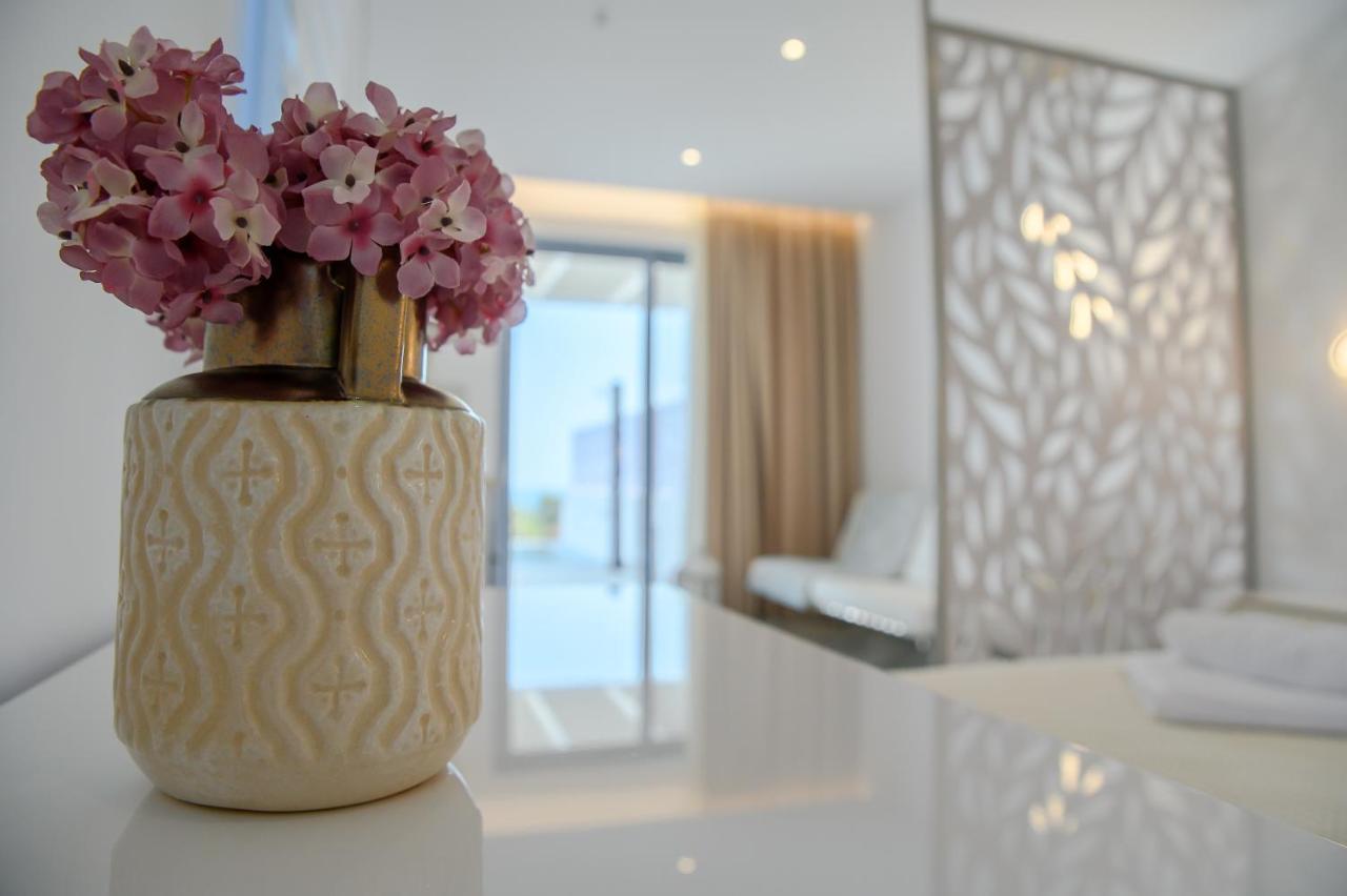 Dionisos Suites Lixúri Kültér fotó