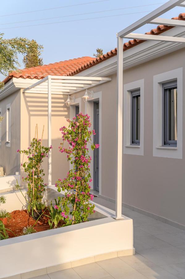 Dionisos Suites Lixúri Kültér fotó