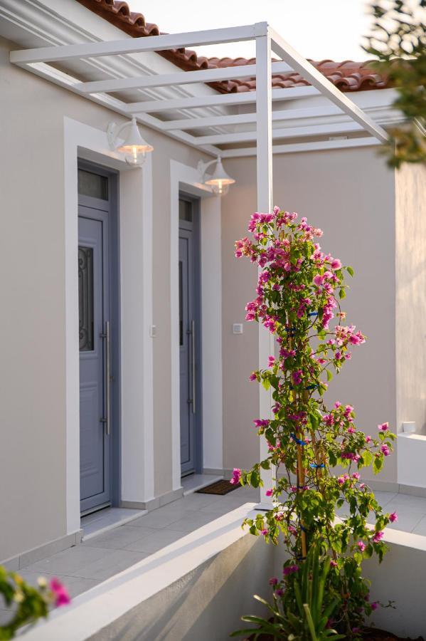 Dionisos Suites Lixúri Kültér fotó