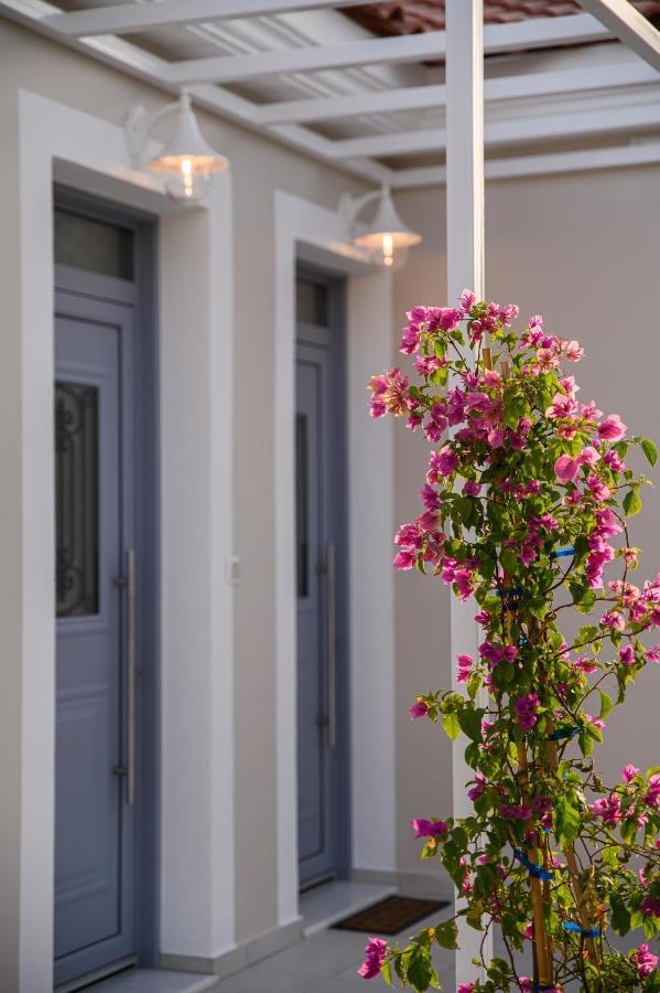 Dionisos Suites Lixúri Kültér fotó