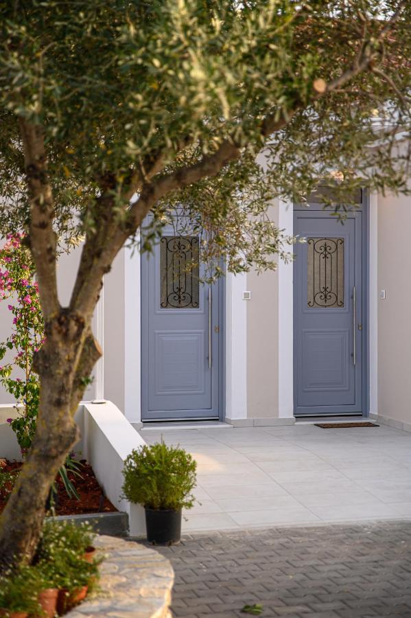 Dionisos Suites Lixúri Kültér fotó